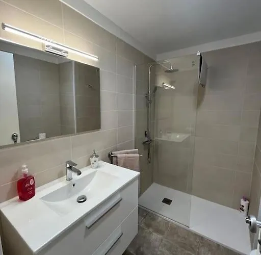 Playa Jardín Bus Terminal Pool Apartamento *